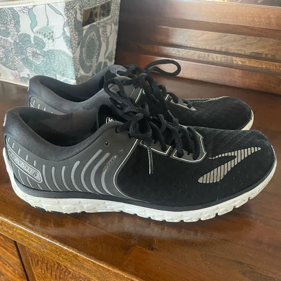 Brooks Womens Pure Flow 6 Running Shoes Black Size 8.5 - Picture 1 of 9